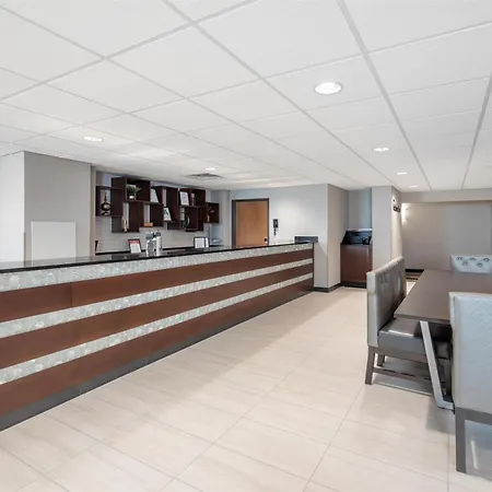 Drury Inn & Suites Paducah-3